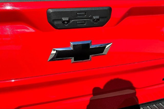 Used 2026 Chevrolet Silverado 1500 Custom w/ Turbomax Blackout Package AWD/4WD image 25