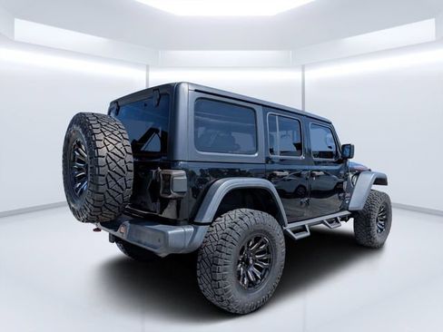 Used 2018 Jeep Wrangler Unlimited Rubicon w/ Safety Group AWD/4WD image 3