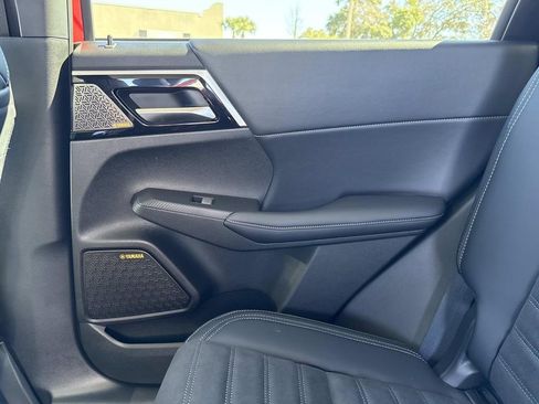 New 2026 Mitsubishi Outlander SE FWD image 15