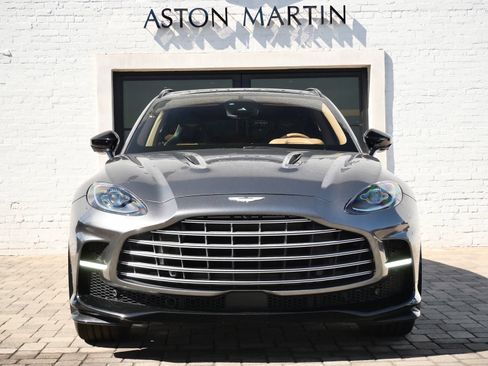 Used 2023 Aston Martin DBX 707 AWD/4WD image 7