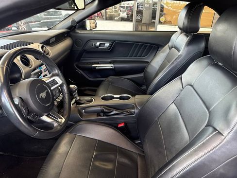 Used 2019 Ford Mustang Premium RWD image 11