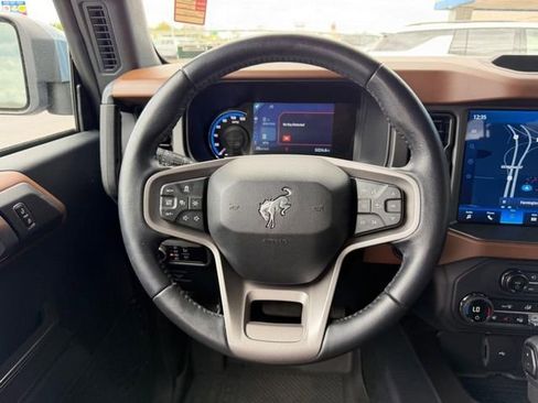 Used 2024 Ford Bronco Outer Banks AWD/4WD image 11