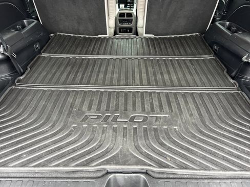 Used 2018 Honda Pilot Elite image 14