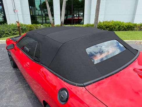 Used 2015 Dodge Challenger SRT Hellcat image 22