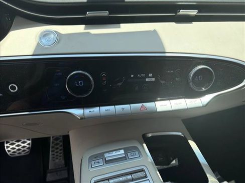 Used 2023 Genesis GV70 3.5T Sport w/ Sport Prestige Package AWD/4WD image 14