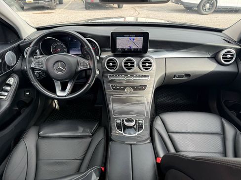 Used 2017 Mercedes-Benz C 300 4MATIC Sedan image 18