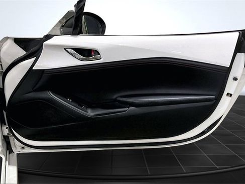 Used 2016 MAZDA MX-5 Miata Club w/ Brembo/BBS Package image 24