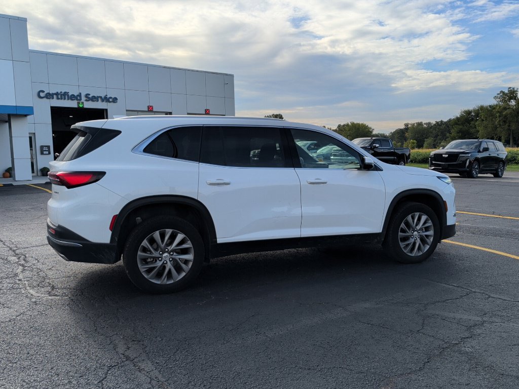 Used 2026 Buick Enclave Preferred AWD/4WD image 8