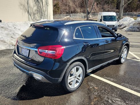 Used 2019 Mercedes-Benz GLA 250 4MATIC image 6
