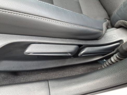 Used 2025 Honda Civic Sport image 11