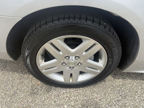 Used 2012 Chevrolet Impala LT FWD image 8