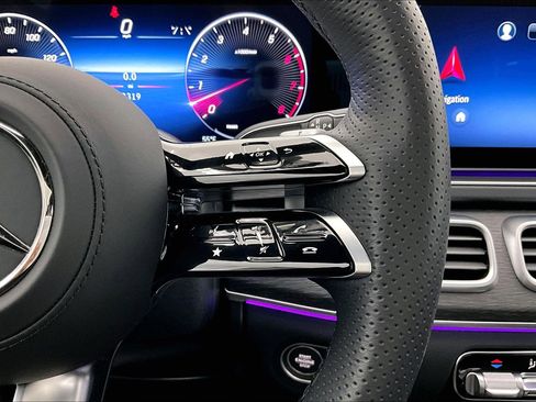 Used 2026 Mercedes-Benz GLS 450 4MATIC image 20