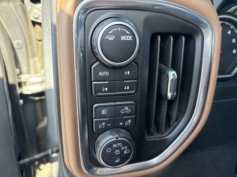 Used 2020 Chevrolet Silverado 1500 High Country w/ Z71 Off-Road Package AWD/4WD image 16