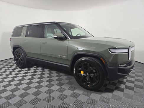 Used 2023 Rivian R1S Launch Edition AWD/4WD image 7