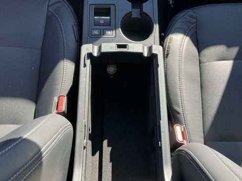 Used 2017 Subaru Outback 2.5i Limited image 44