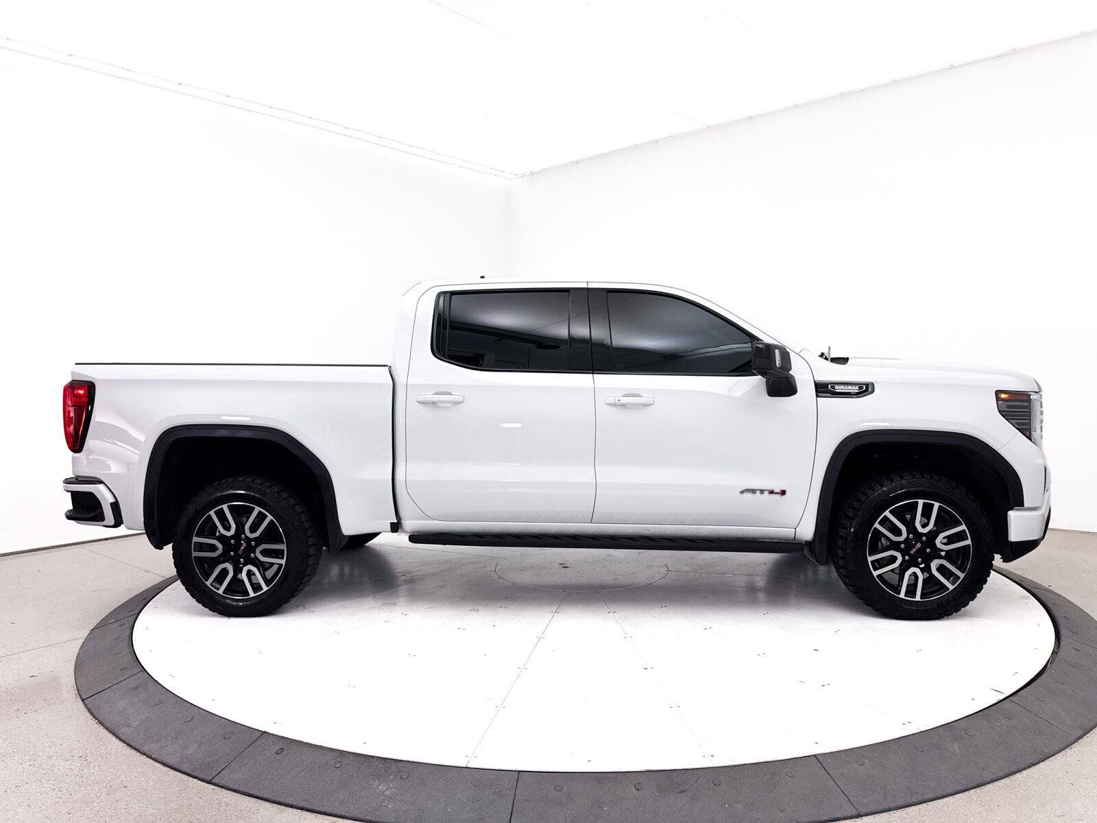 Used 2022 GMC Sierra 1500 AT4 w/ AT4 Premium Package AWD/4WD image 41