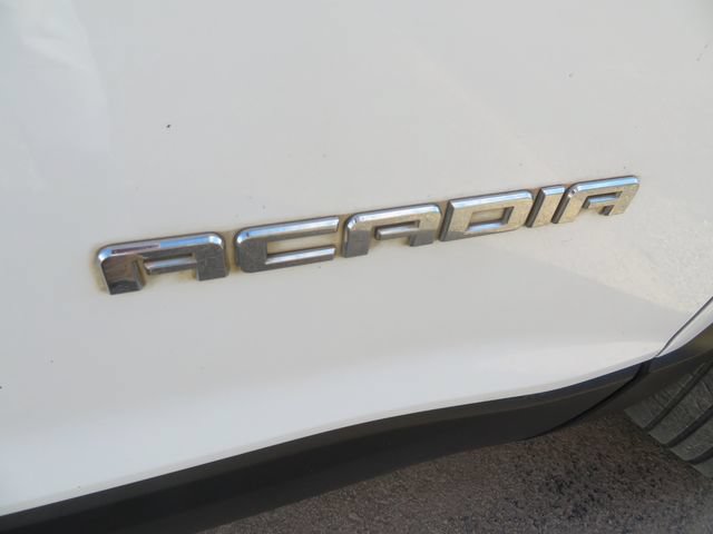 Used 2017 GMC Acadia SLT w/ LPO, Cargo Package FWD image 19