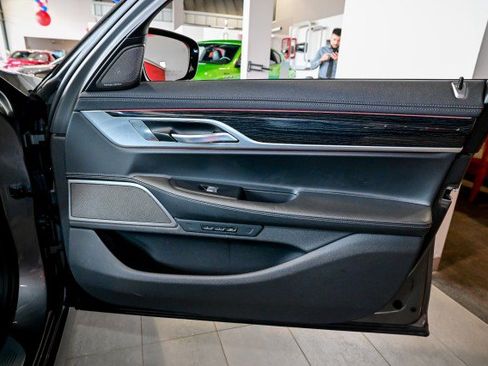 Used 2019 BMW 750i xDrive w/ M Sport Package AWD/4WD image 29
