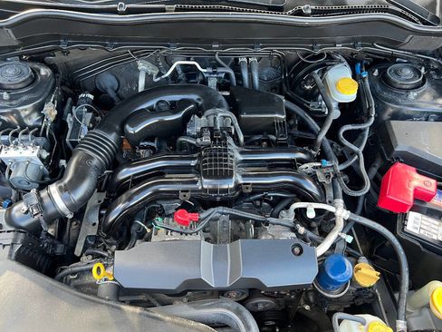 Used 2014 Subaru Forester 2.5i image 38