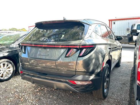 Used 2022 Hyundai Tucson Limited AWD/4WD image 3