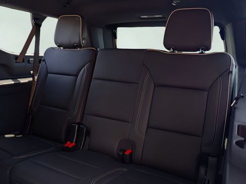 New 2026 GMC Yukon XL Elevation w/ LPO, Floor Liner Package RWD image 19