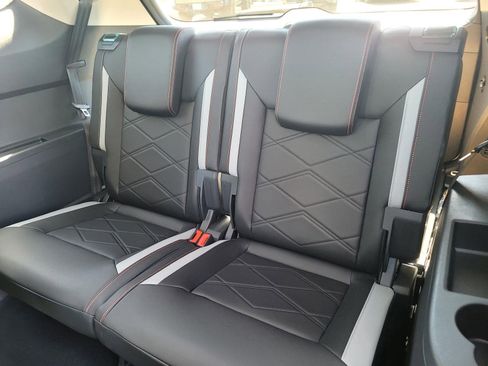 New 2026 Volkswagen Atlas Peak Edition image 6