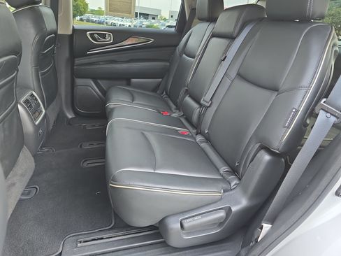 Used 2019 INFINITI QX60 Pure AWD/4WD image 16