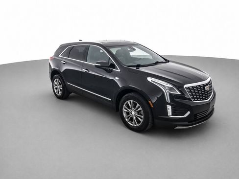 Used 2021 Cadillac XT5 Premium Luxury AWD/4WD image 3