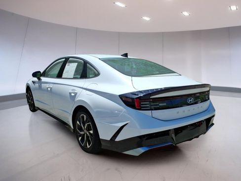 Used 2024 Hyundai Sonata SEL FWD image 3