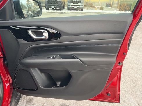 New 2026 Jeep Compass Limited image 10