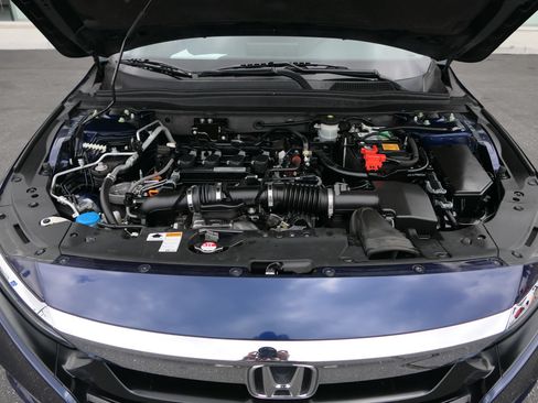 Used 2018 Honda Accord LX image 27