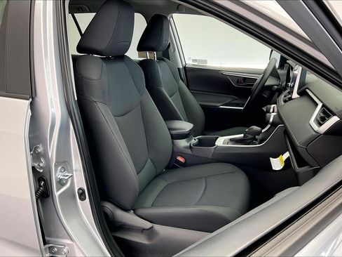New 2025 Toyota RAV4 LE image 9