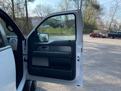 Used 2014 Ford F150 FX4 w/ Equipment Group 402A Luxury image 54