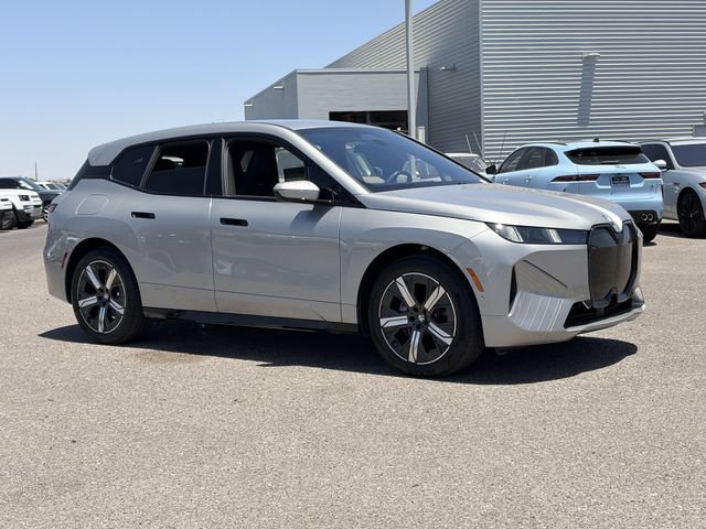 Used 2026 BMW iX xDrive45 AWD/4WD image 5