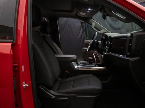 Used 2024 GMC Sierra 1500 Elevation w/ Preferred Package image 18