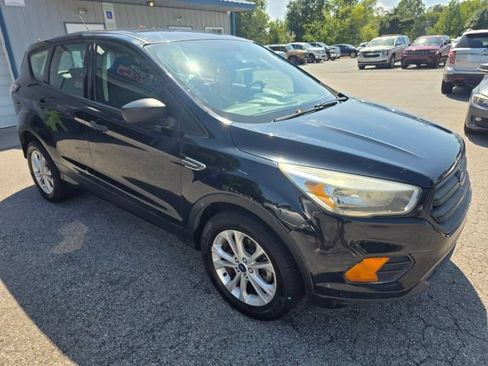 Used 2017 Ford Escape S FWD image 3