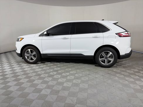 Used 2022 Ford Edge SEL w/ Convenience Package AWD/4WD image 4