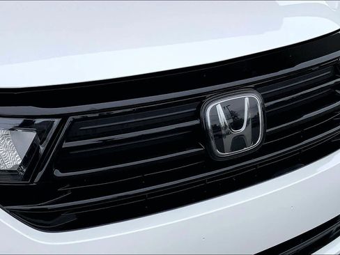 Used 2023 Honda Odyssey Sport image 60