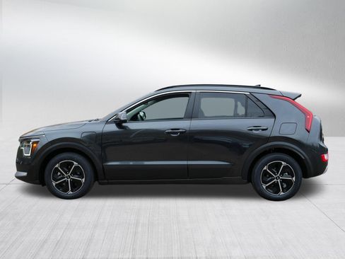Certified 2023 Kia Niro EX w/ EX Cold Weather Package image 4