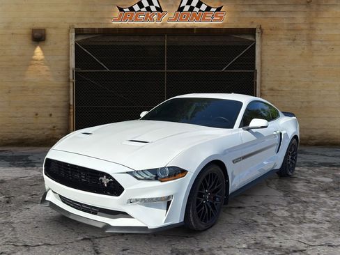 Used 2020 Ford Mustang GT Premium w/ California Special Package RWD image 2