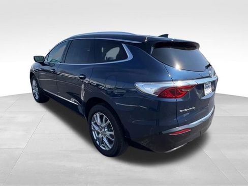 Certified 2023 Buick Enclave Essence w/ Experience Buick Package FWD image 6