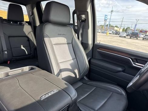 Used 2024 GMC Sierra 2500 Denali w/ Denali Reserve Package AWD/4WD image 27