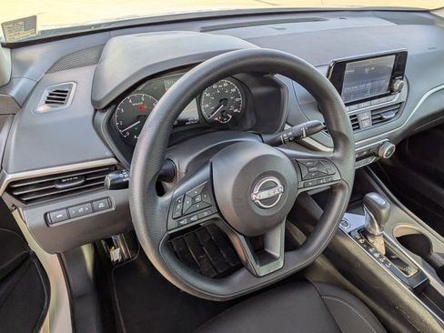 Used 2024 Nissan Altima 2.5 S image 13