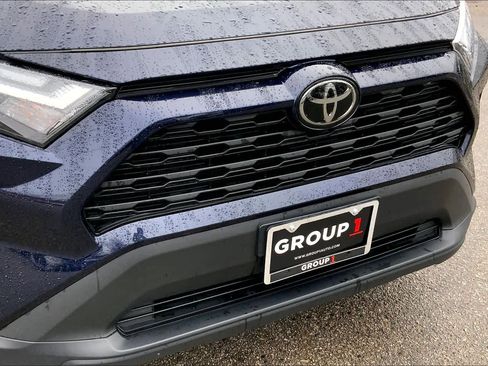 Used 2025 Toyota RAV4 XLE image 29