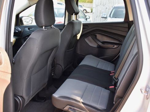 Used 2019 Ford Escape S image 11