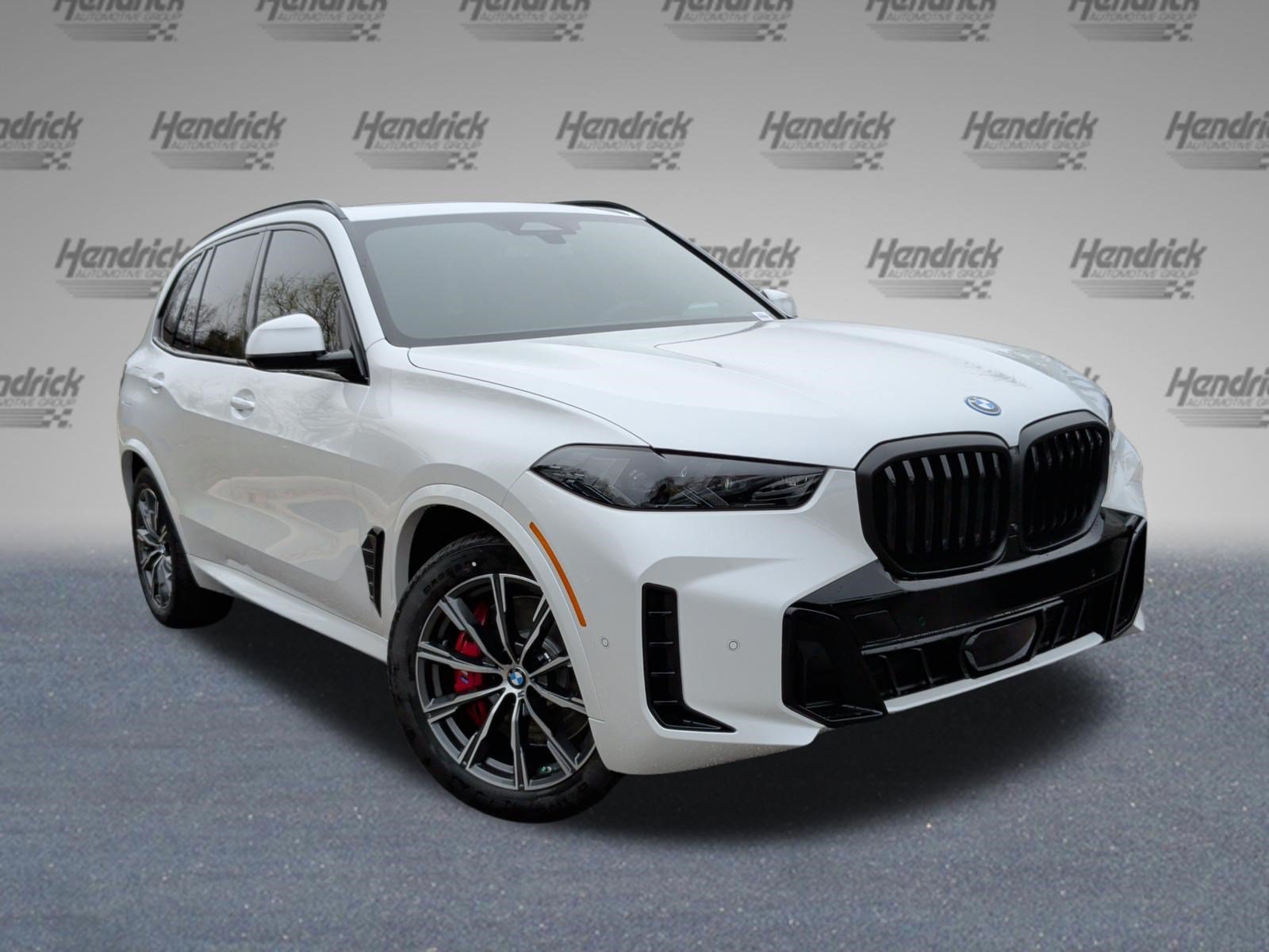 Used 2026 BMW X5 xDrive50e w/ M Sport Package AWD/4WD image 2