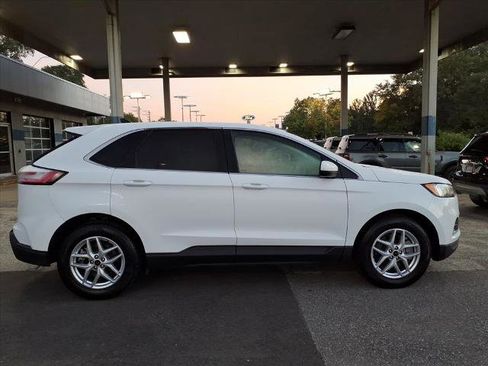 Certified 2023 Ford Edge SEL image 2