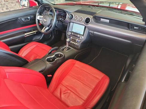 Used 2022 Ford Mustang GT Premium w/ GT Performance Package RWD image 11