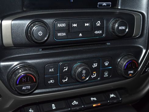 Used 2018 Chevrolet Silverado 1500 High Country image 14