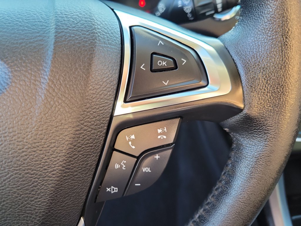 Used 2019 Ford Fusion SEL FWD image 22